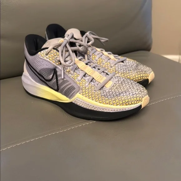 Nike Sabrina 1 Spark Womens Basketball Shoe Size 8.5 - Picture 1 of 7